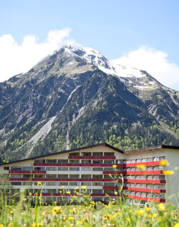 Aparthotel Kleinwalsertal มิทเทลแบร์ก ภายนอก รูปภาพ