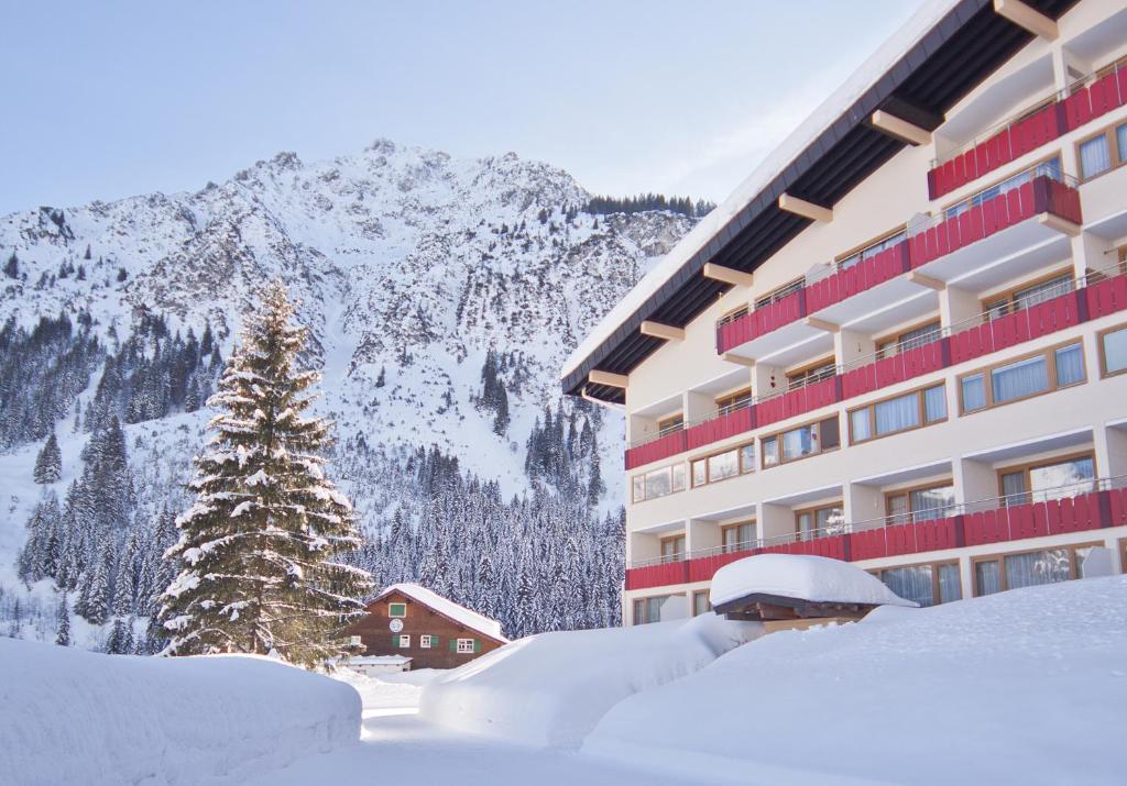 Aparthotel Kleinwalsertal มิทเทลแบร์ก ภายนอก รูปภาพ